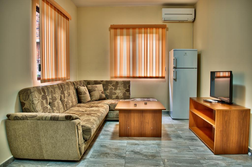 Yoneda Houses ساباريفا بانيا الغرفة الصورة